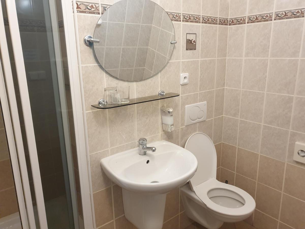 Hotel Strážnice Bagian luar foto