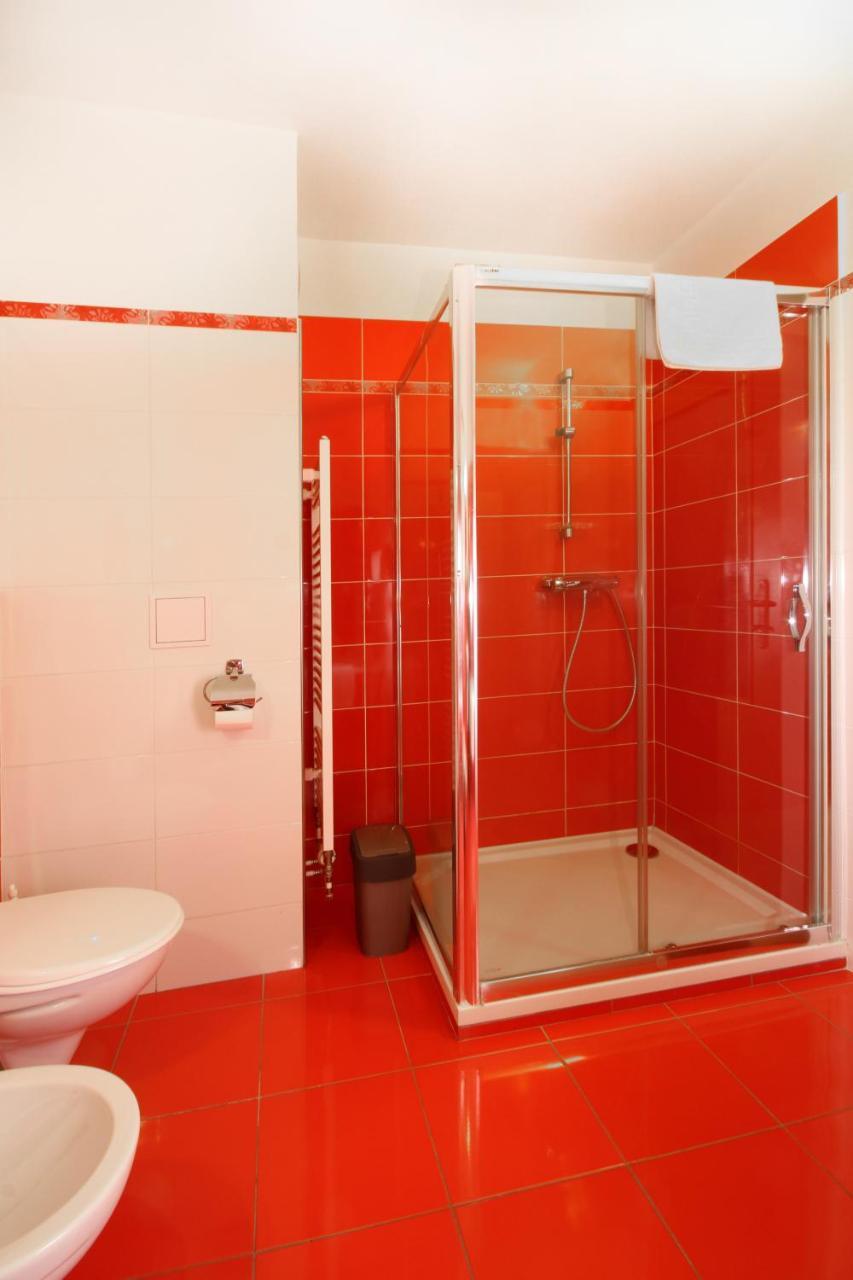 Hotel Strážnice Bagian luar foto