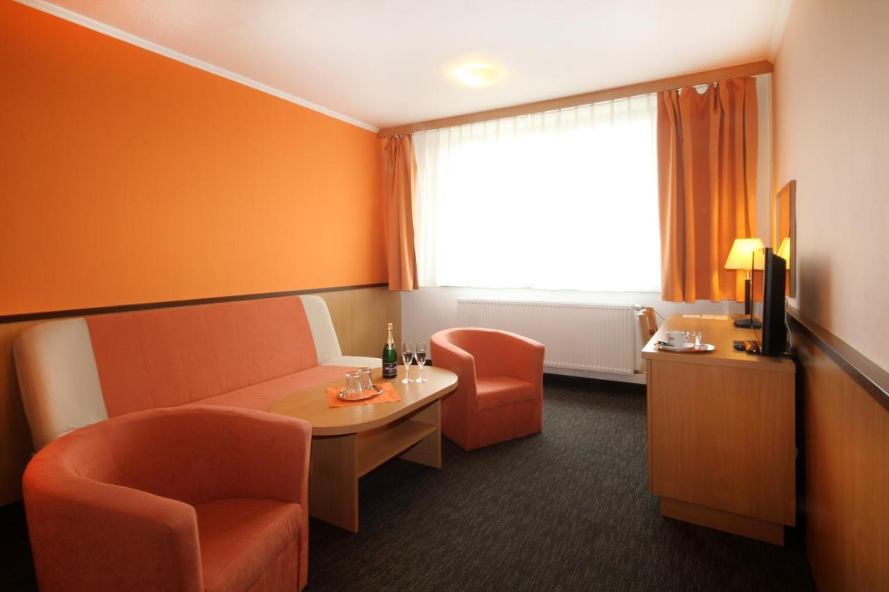 Hotel Strážnice Bagian luar foto