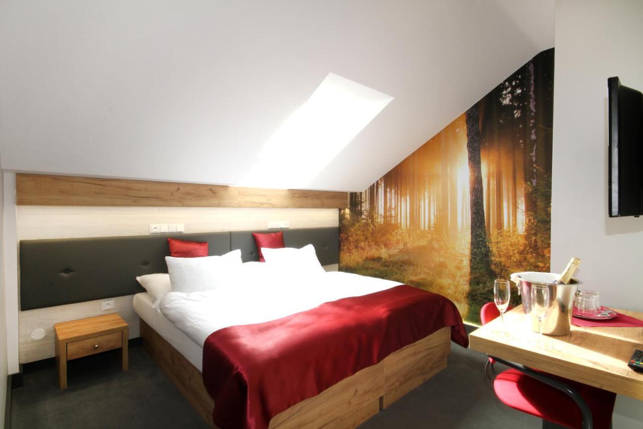 Hotel Strážnice Bagian luar foto