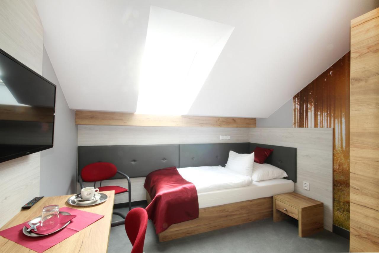 Hotel Strážnice Bagian luar foto